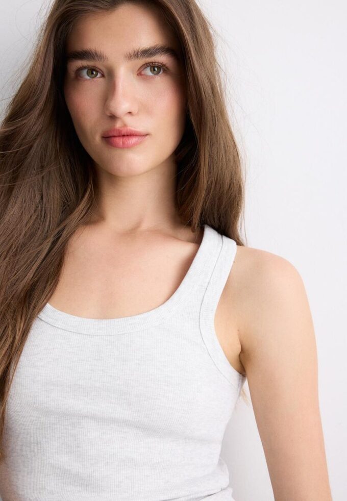 Bavlněné žebrované top s racerbackem