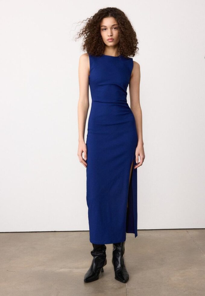 Bezrukávové midi šaty z bengalínu Bezrukávové midi šaty z bengalínu