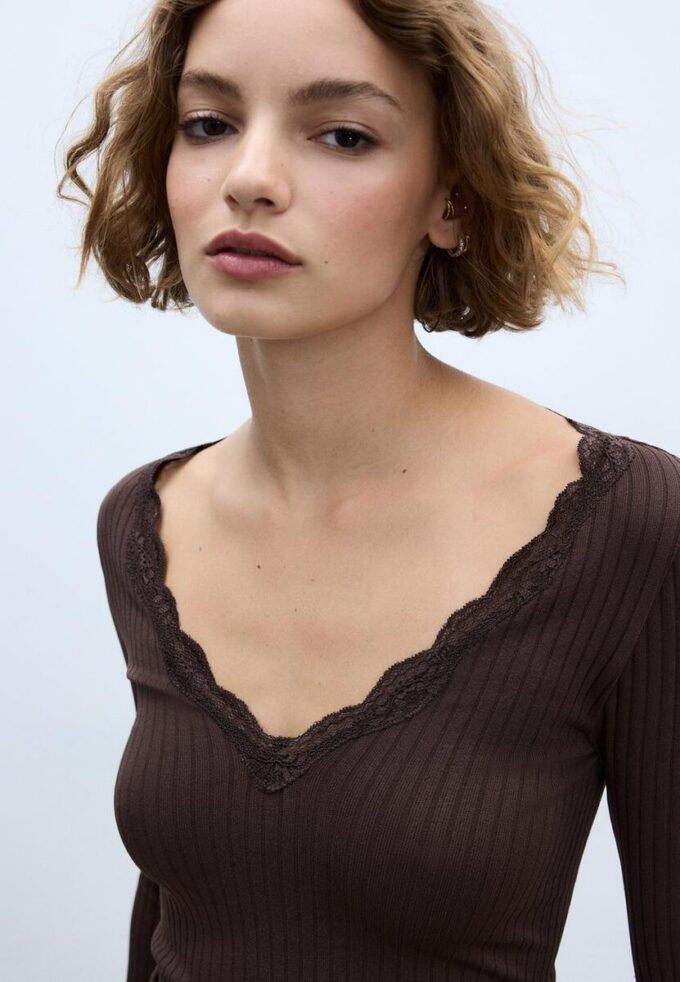 Bezšvový krajkový top Bezšvový krajkový top