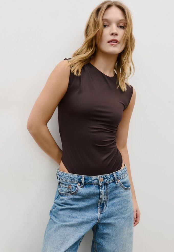 Bodý se záhyby Bodý se záhyby