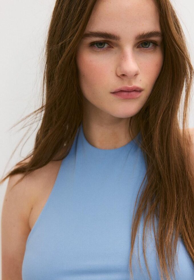 Bodysuit s vázáním za krkem Bodysuit s vázáním za krkem