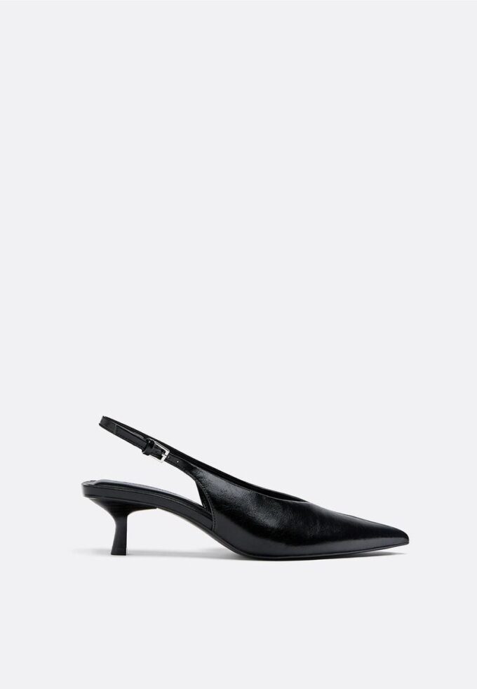 Boty s výstřihem do V a boty na podpatku