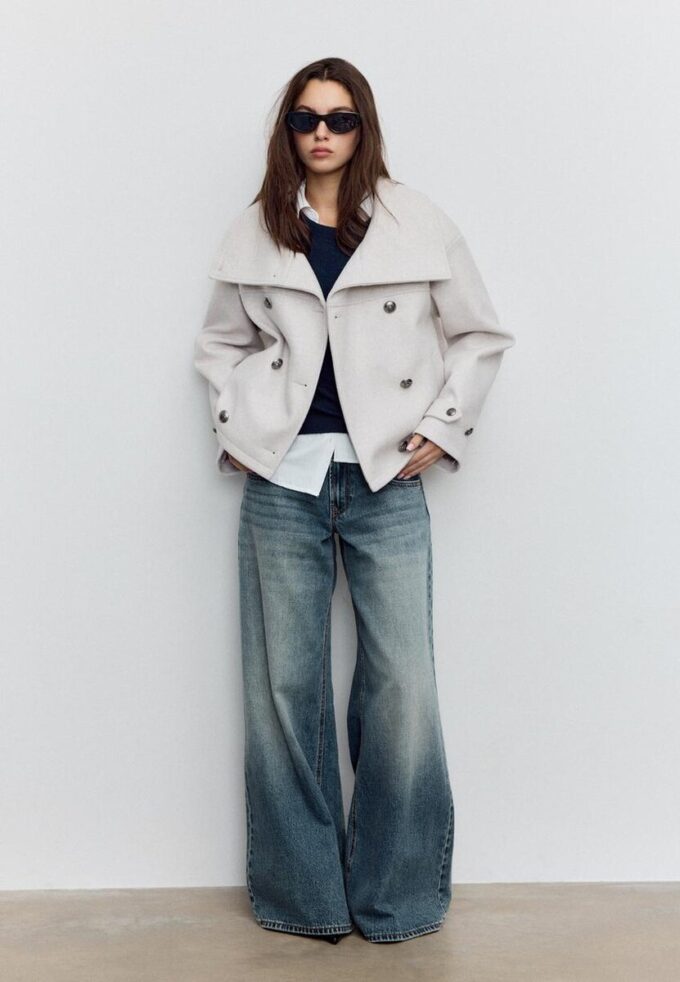 Bunda Jemné na dotek s překříženým výstřihem a vysokým límcem