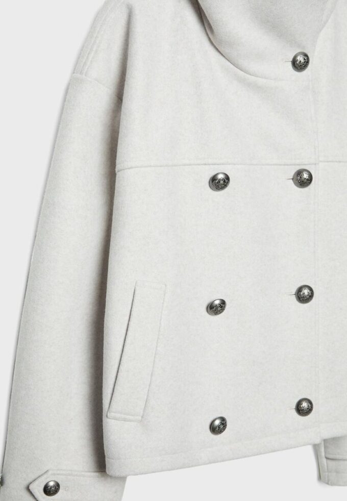 Bunda Jemné na dotek s překříženým výstřihem a vysokým límcem