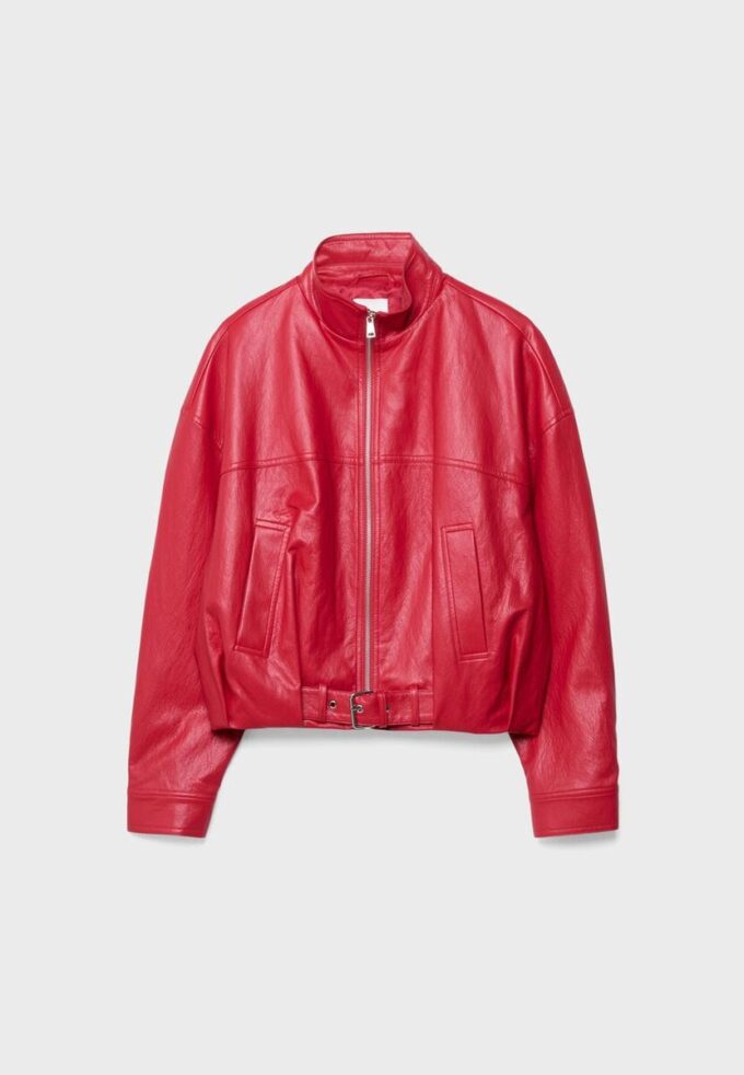 Bunda s efektem kůže a páskem