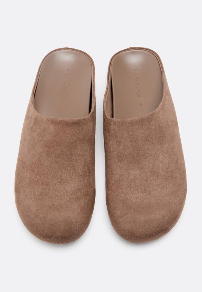 Clogy z umělé semiše