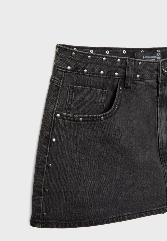 D62 Džínová Skort s cvočky D62 Džínová Skort s cvočky