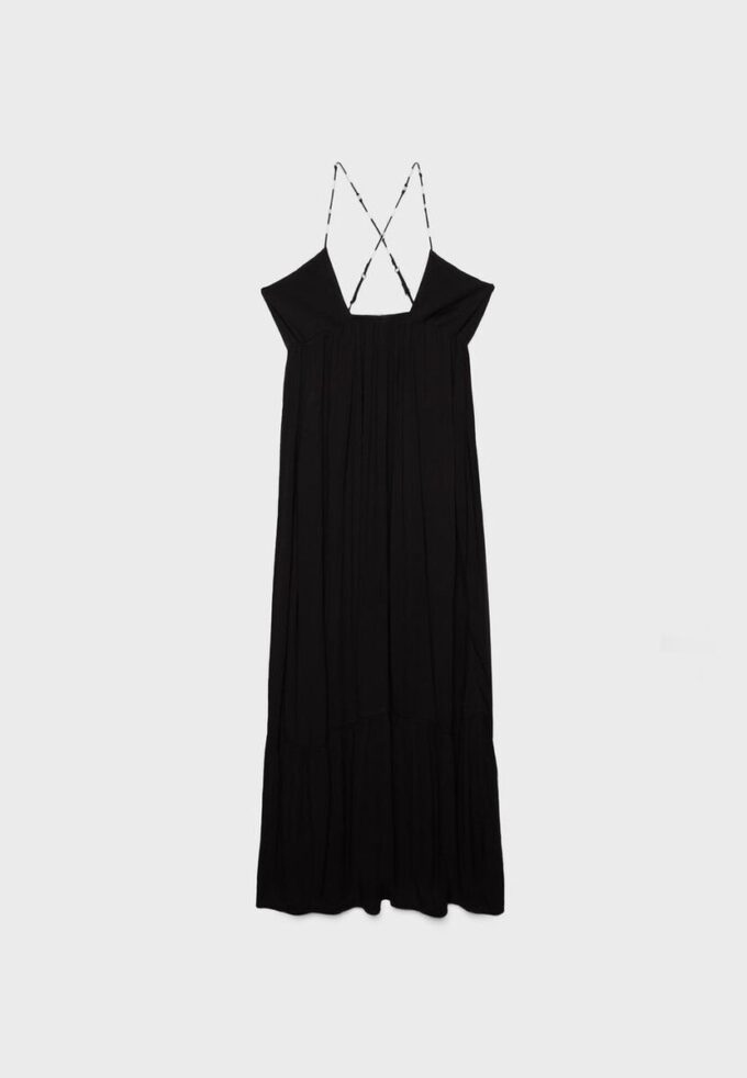 Dlouhé krepové šaty s korálkovými ramínky Dlouhé krepové šaty s korálkovými ramínky