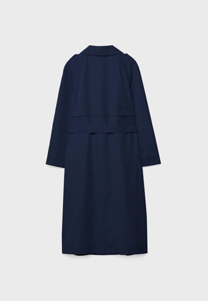 Dlouhý splývavý trenčkot