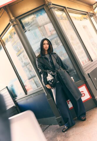 Dlouhý trenčkot z umělé kůže