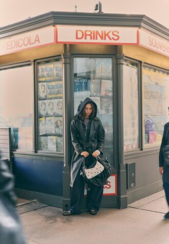 Dlouhý trenčkot z umělé kůže