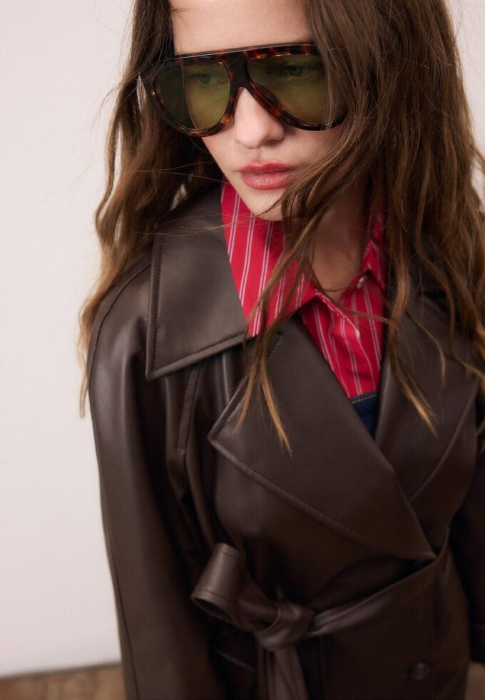 Dlouhý trenčkot z umělé kůže