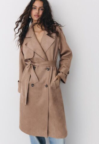 Dlouhý trenčkot z umělé semiše