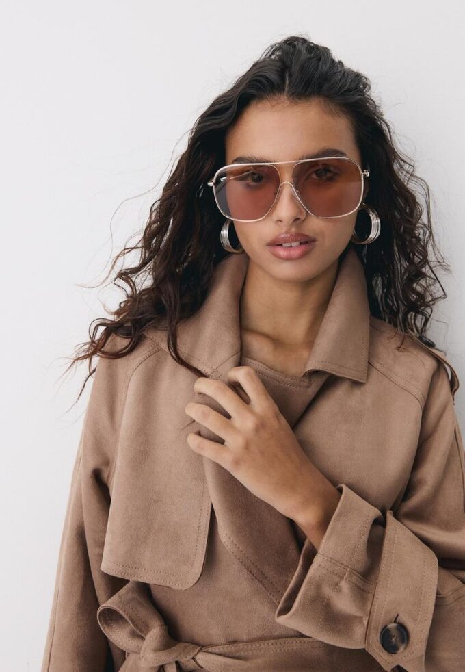 Dlouhý trenčkot z umělé semiše