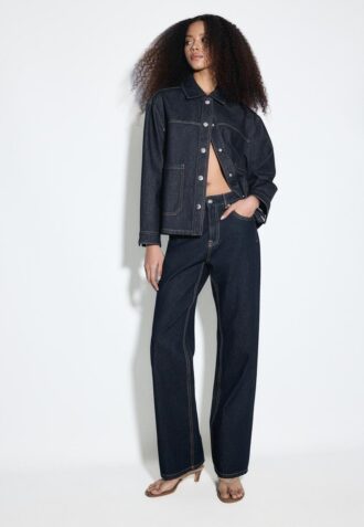 Džínová bunda s kapsami