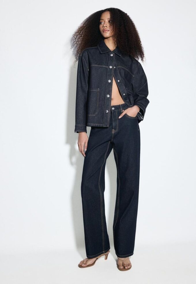 Džínová bunda s kapsami