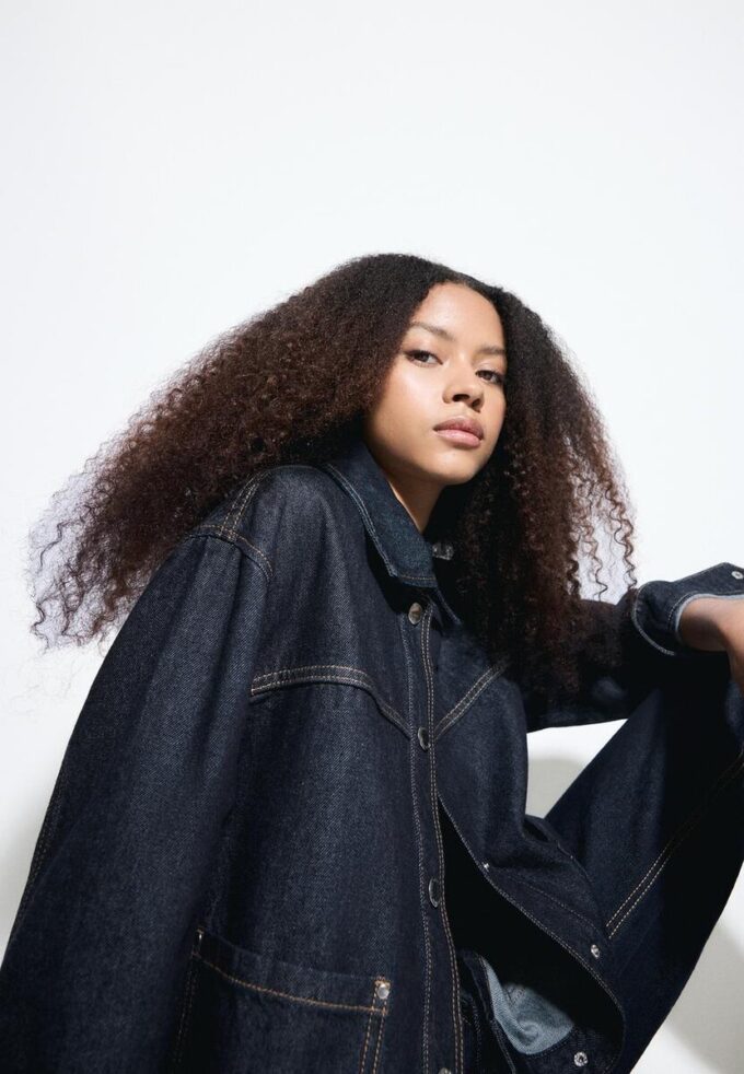 Džínová bunda s kapsami