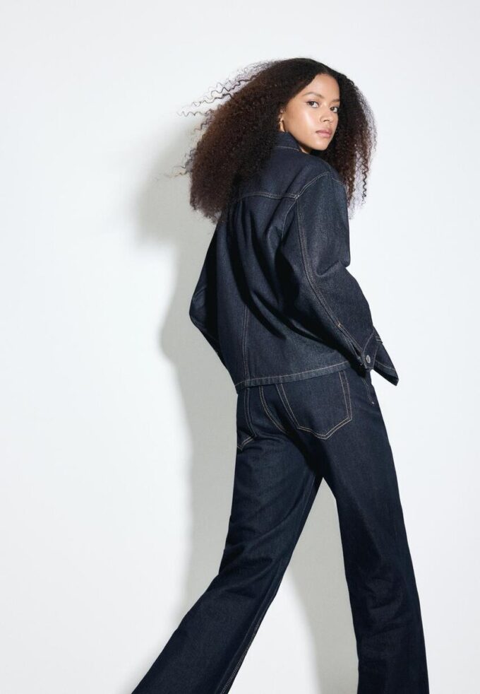 Džínová bunda s kapsami