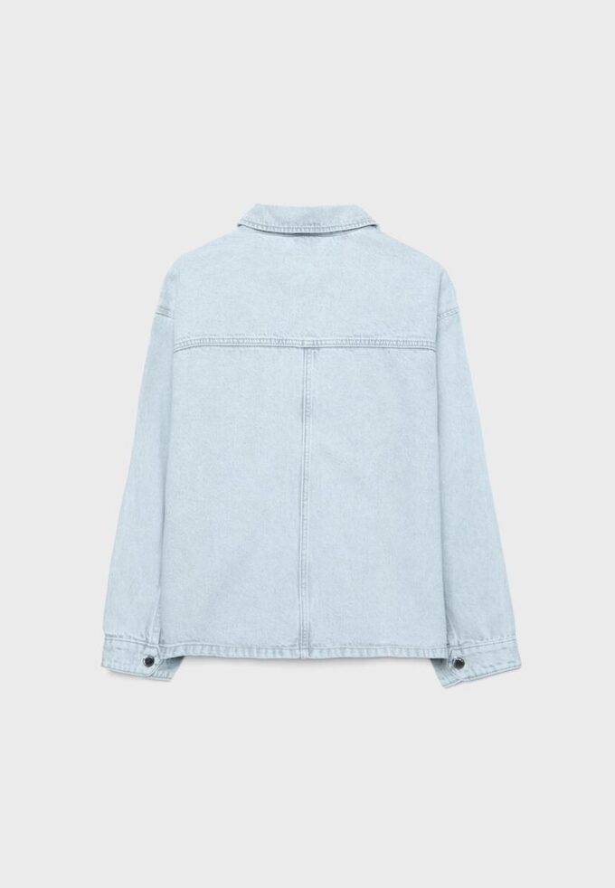 Džínová bunda s kapsami Džínová bunda s kapsami