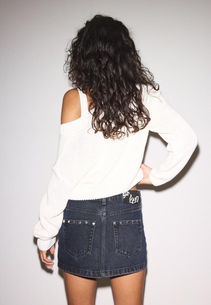 Džínová sukně s cvočky