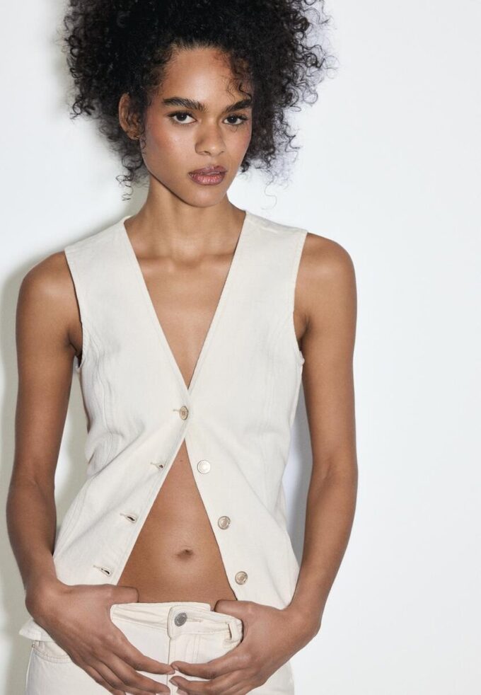 Džíny s úzkým střihem pro topy