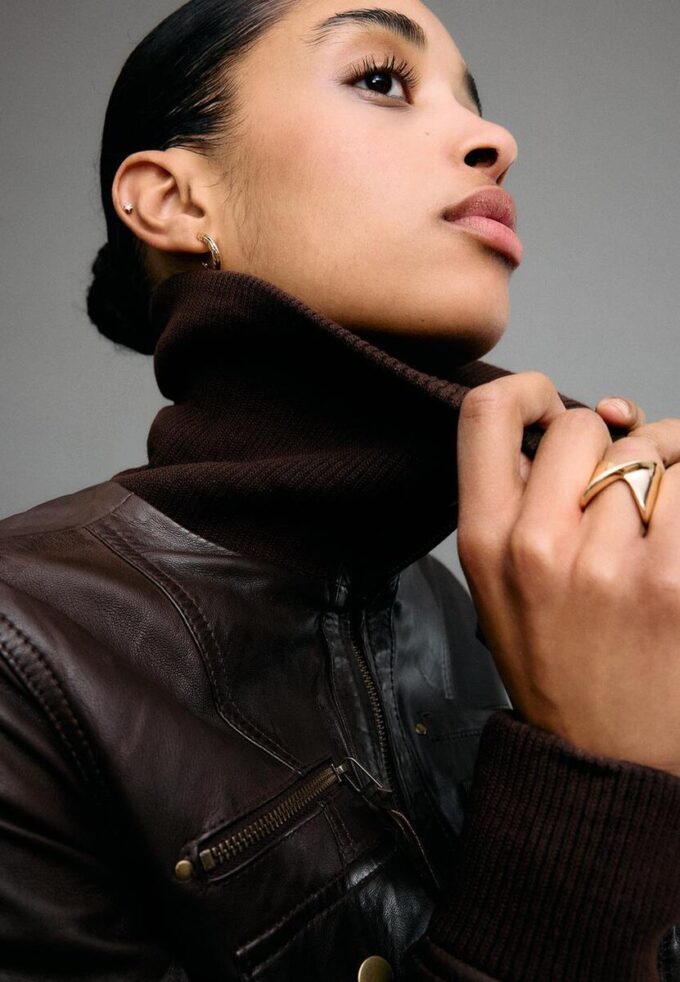 Žebrovaná kožená bunda