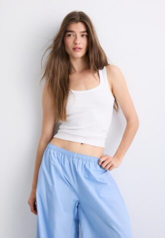 Žebrované tričko s racerbackem