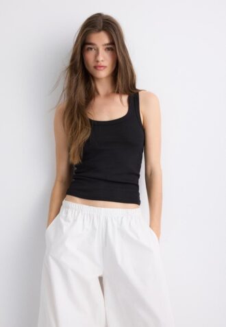 Žebrované tričko s racerbackem