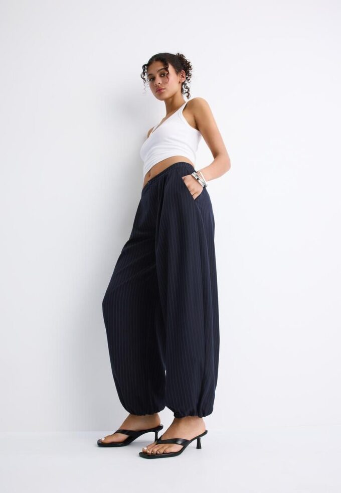 Elegantní kalhoty Balloon Fit Elegantní kalhoty Balloon Fit