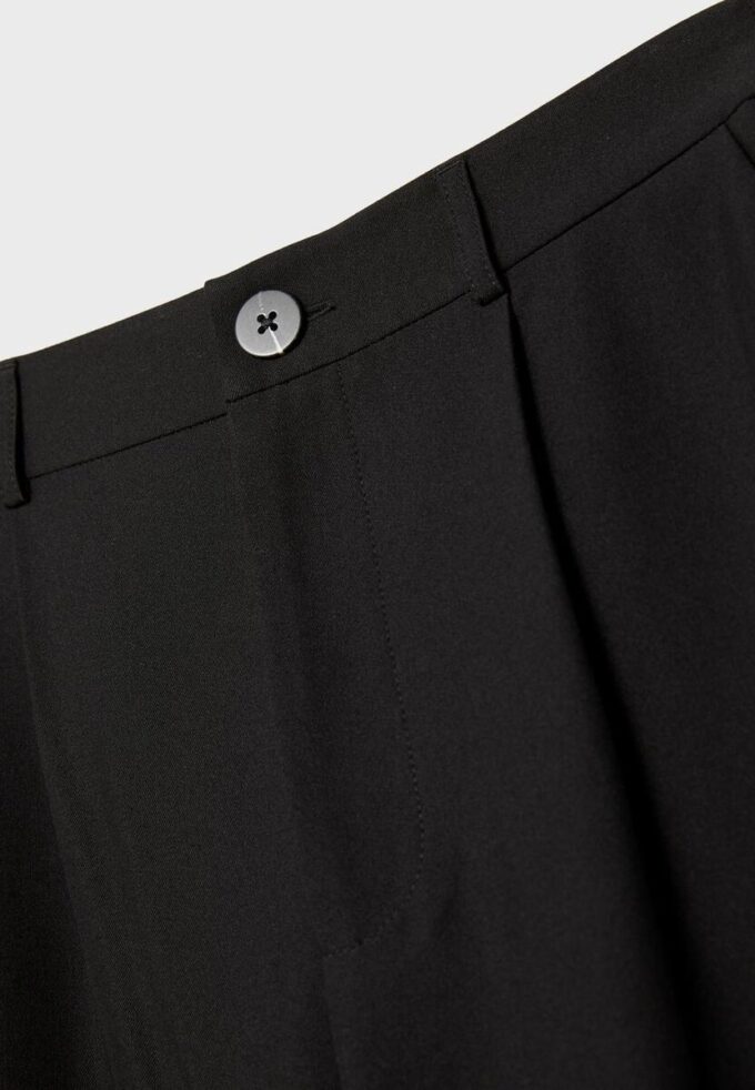 Elegantní kalhoty s rovnými nohavicemi Elegantní kalhoty s rovnými nohavicemi
