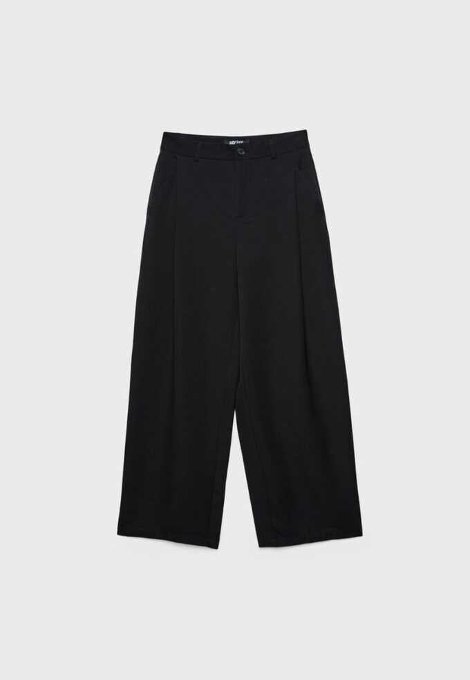 Elegantní kalhoty s výstřihem