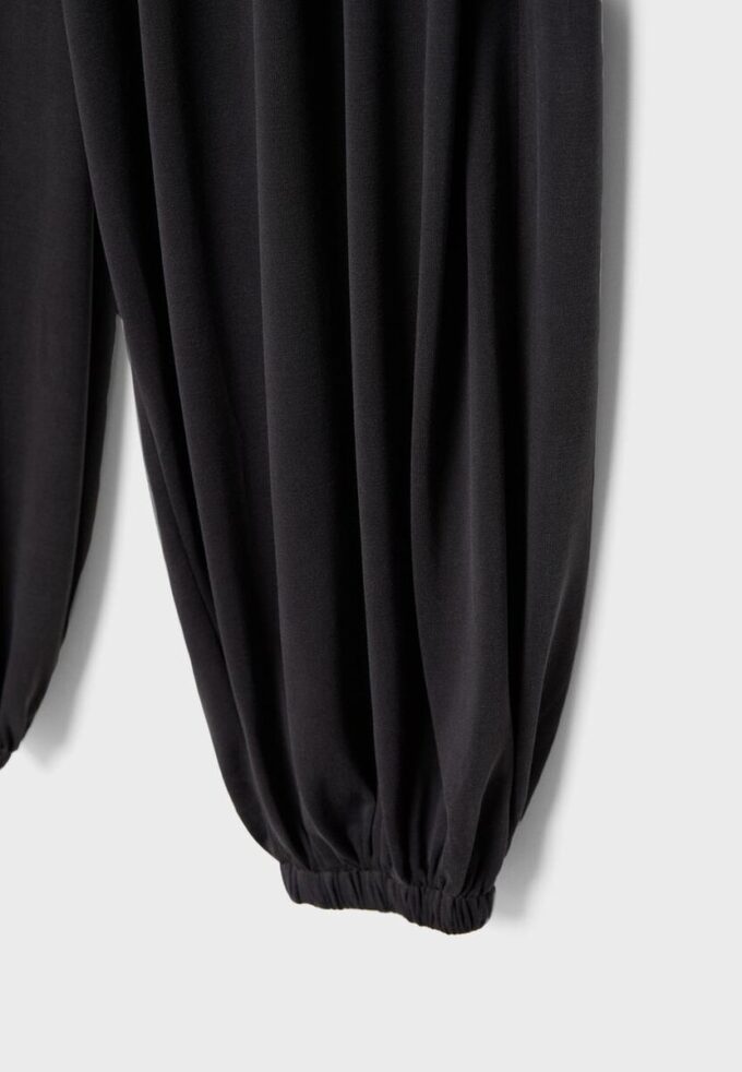 Jemné na dotek volné kalhoty