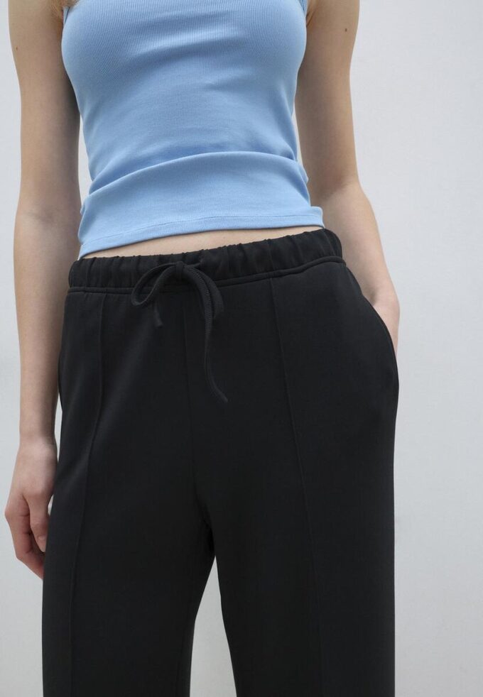 Joggerové kalhoty Jemné na dotek s Wide Leg nohavicemi a detailem švu vpředu Joggerové kalhoty Jemné na dotek s Wide Leg nohavicemi a detailem švu vpředu