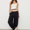 Joggingové kalhoty ve stylu boyfriend Joggingové kalhoty ve stylu boyfriend