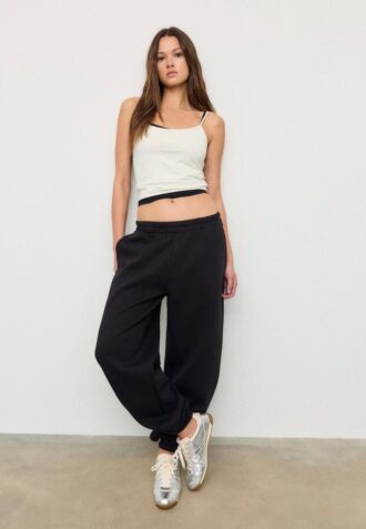 Joggingové kalhoty ve stylu boyfriend
