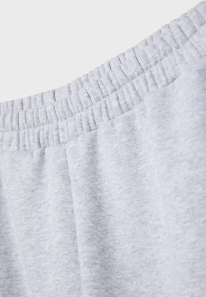Joggingové kalhoty ve stylu boyfriend Joggingové kalhoty ve stylu boyfriend