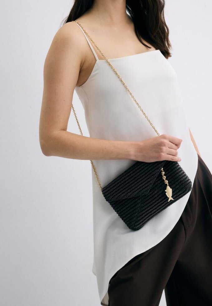 Kabelka přes rameno s efektem rafie