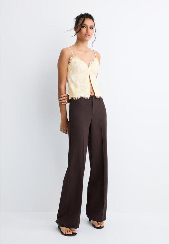 Kalhoty se širokými nohavicemi