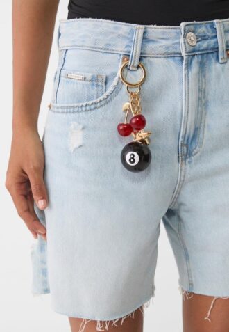 Klíčenka s přívěskem číslo 8