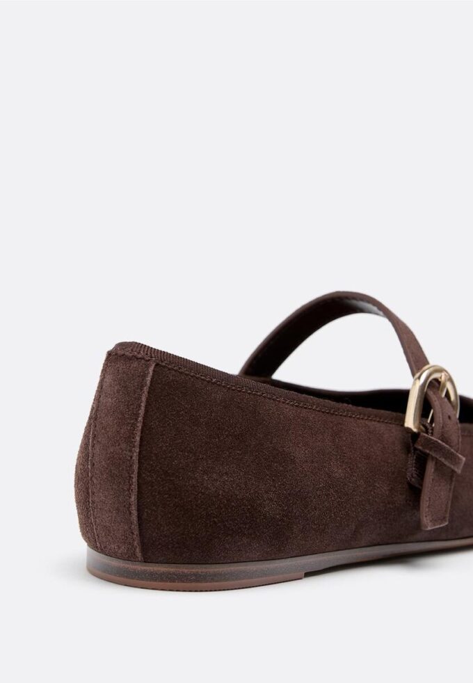 Kožené baleríny s špičkou