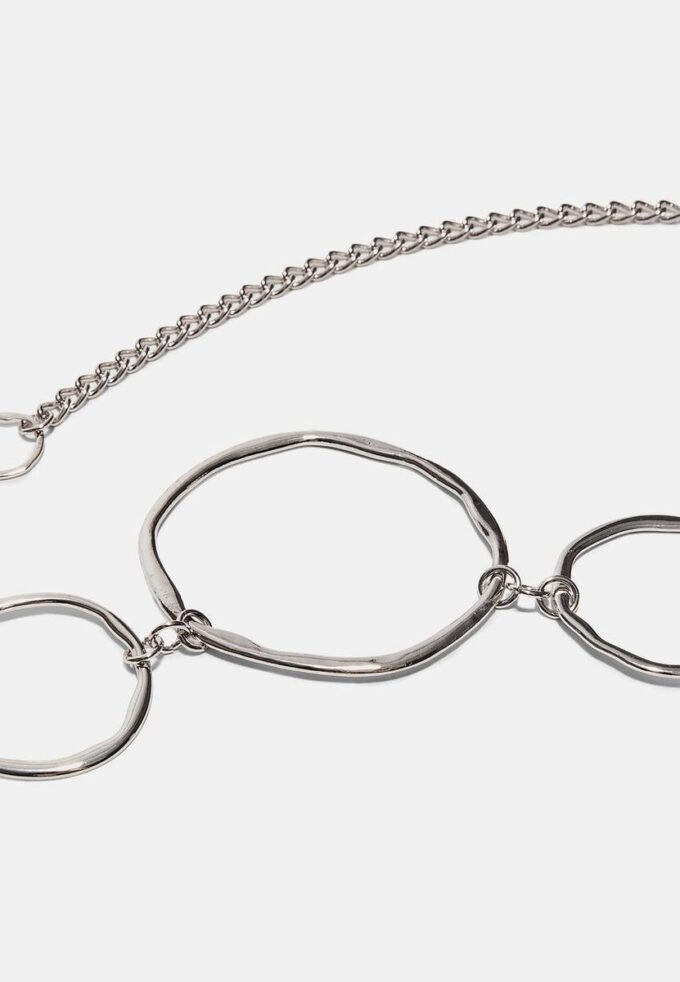 Kovový pásek s velkými ovály