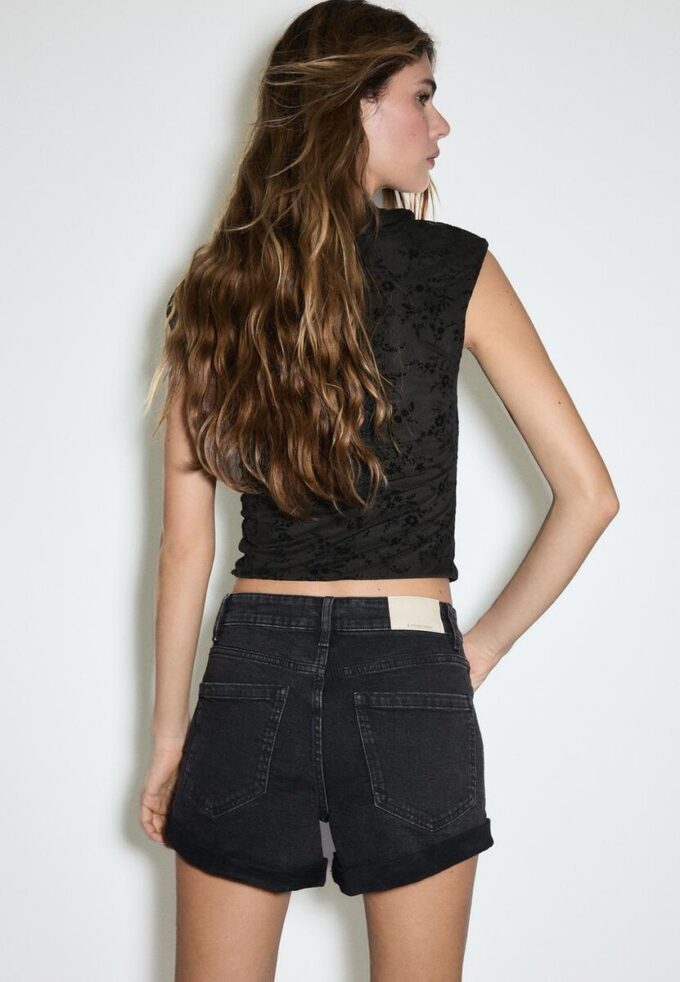 Kraťasy D85 Slim Mom Fit Kraťasy D85 Slim Mom Fit