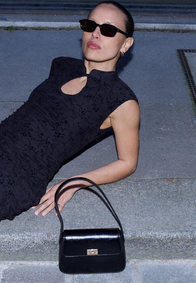Krátké šaty ve stylu qipao Krátké šaty ve stylu qipao