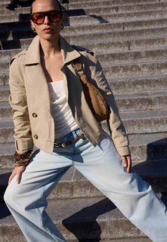 Krátký dvouřadý trenčkot