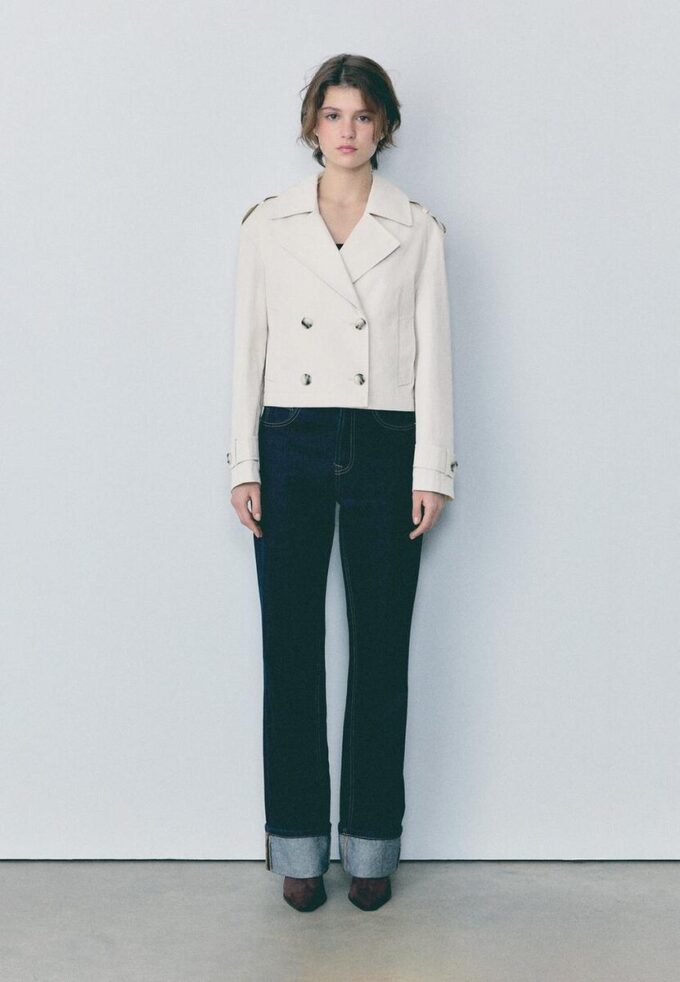 Krátký dvouřadý trenčkot