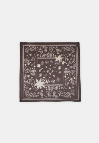 Květinový šátek s paisley vzorem