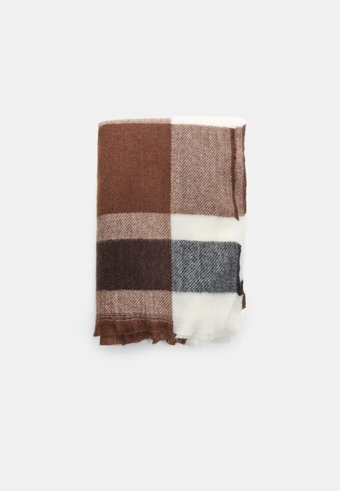 Šála s kostkovaným vzorem