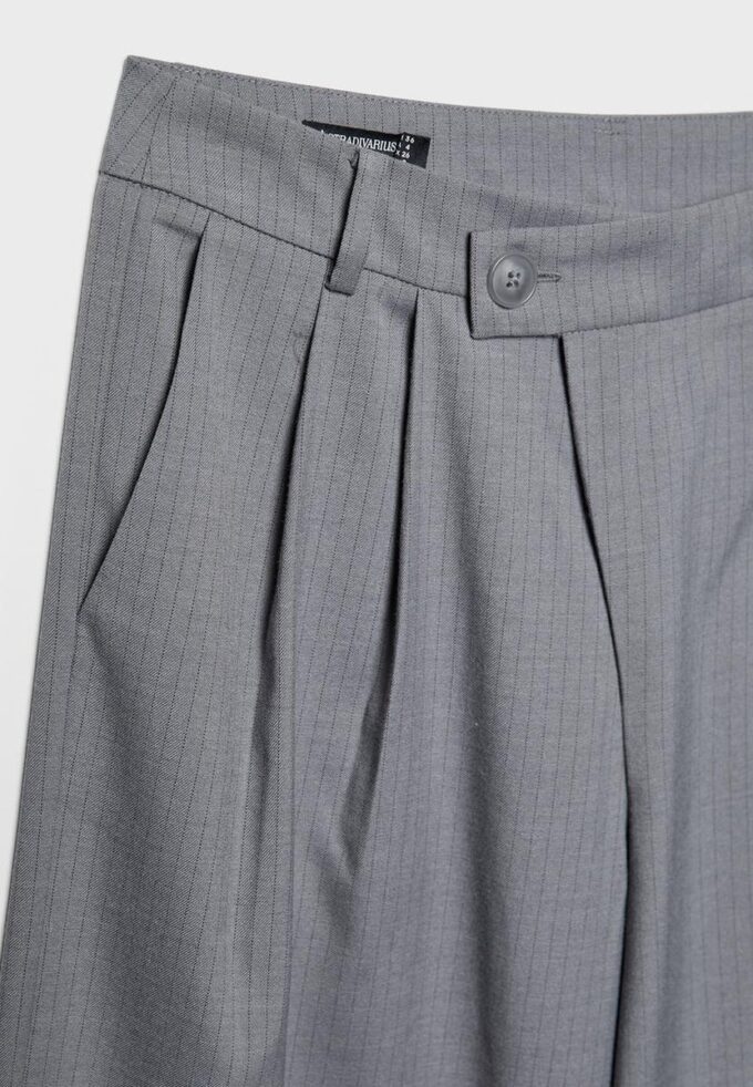 Ležérní pruhované elegantní kalhoty s překříženým pasem