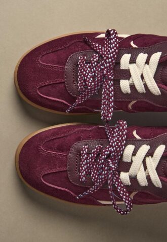 Ležérní tenisky s dvojitými tkaničkami