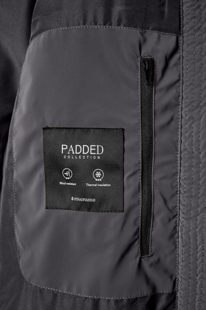 Metallická péřová bunda s kapucí